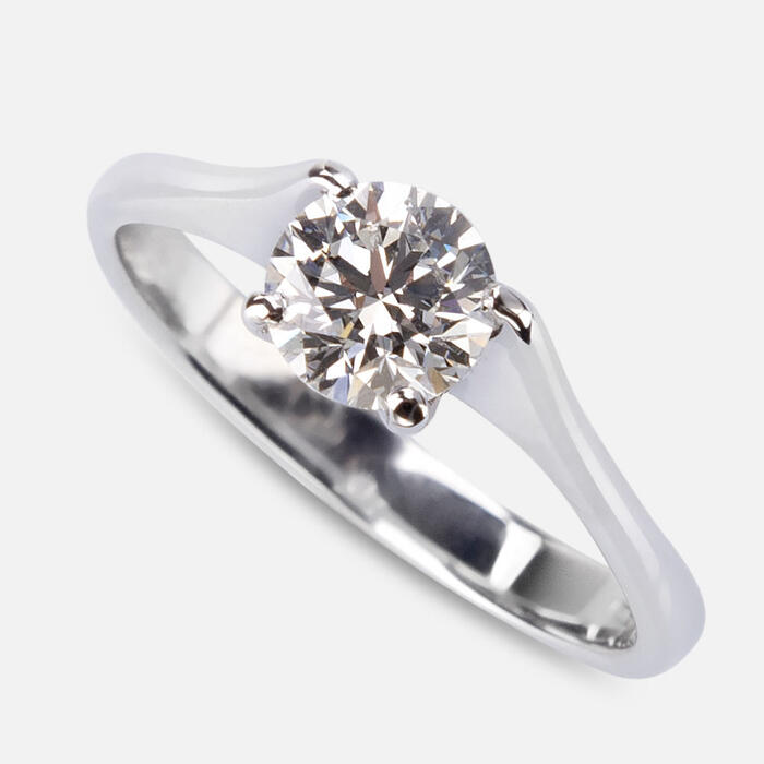 Anello solitario